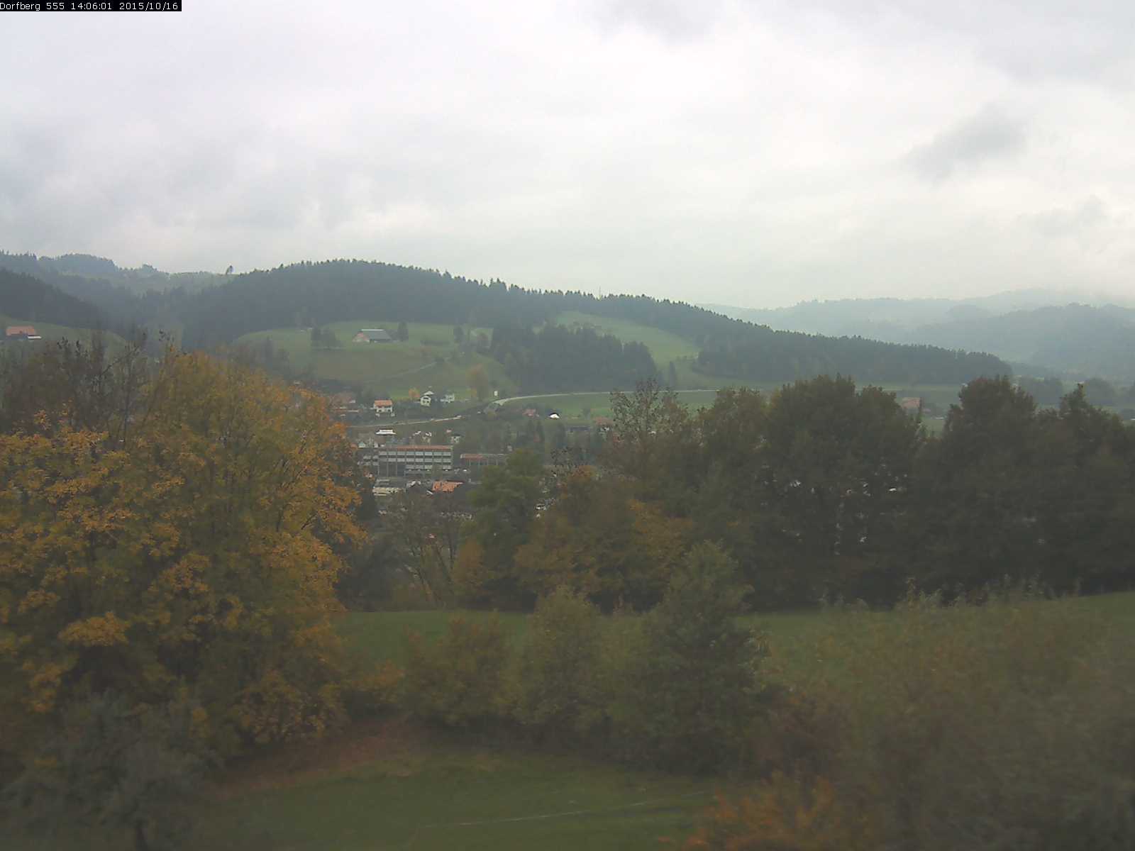 Webcam-Bild: Aussicht vom Dorfberg in Langnau 20151016-140601
