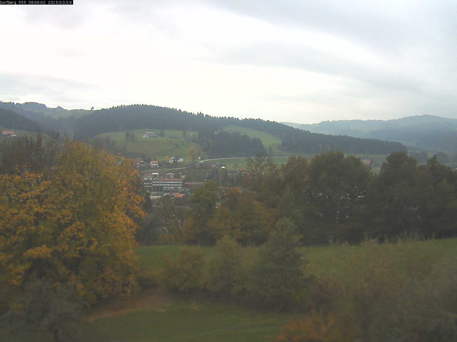 Webcam-Bild: Aussicht vom Dorfberg in Langnau 20151018-080601