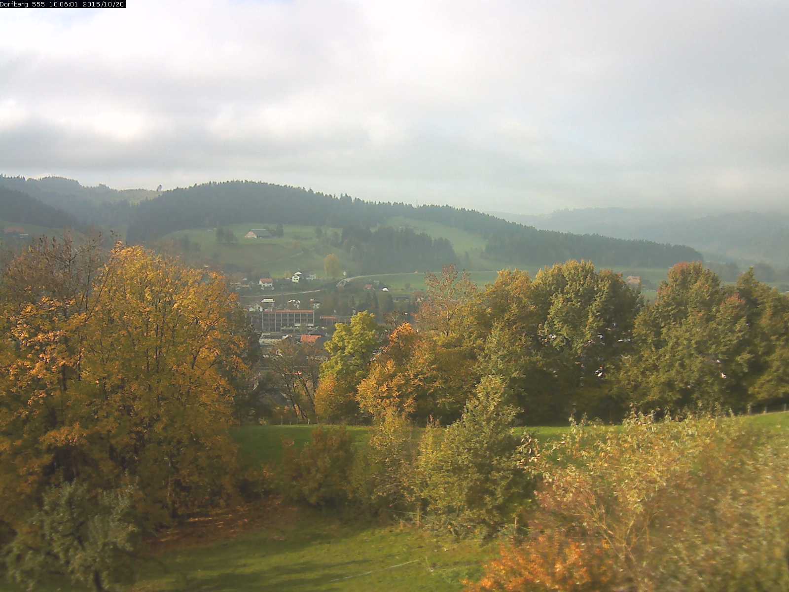 Webcam-Bild: Aussicht vom Dorfberg in Langnau 20151020-100601