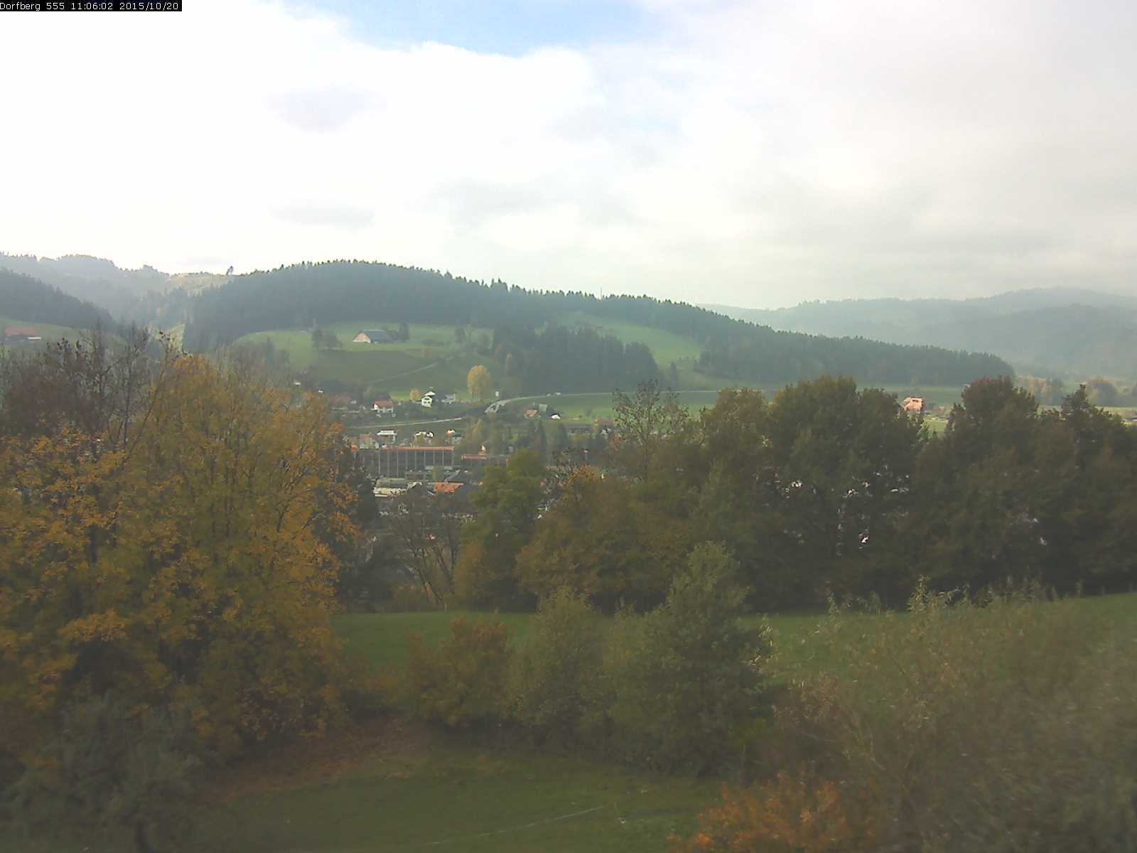Webcam-Bild: Aussicht vom Dorfberg in Langnau 20151020-110601