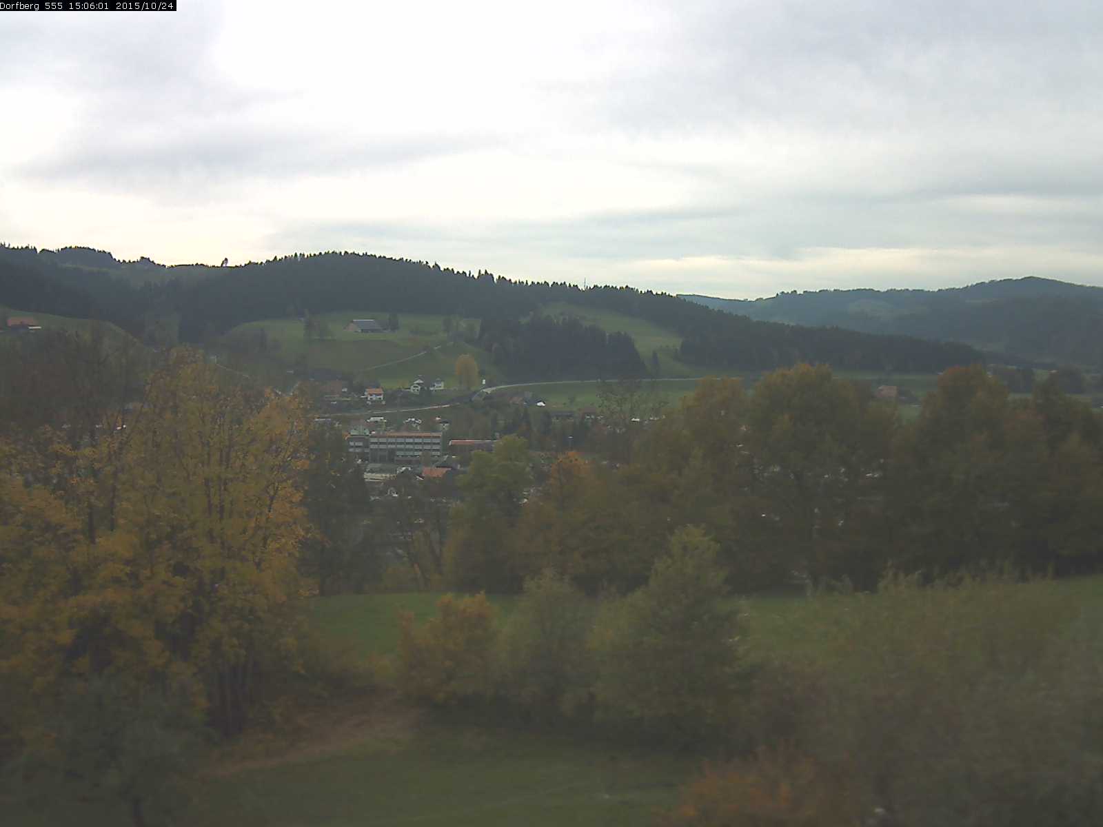 Webcam-Bild: Aussicht vom Dorfberg in Langnau 20151024-150601