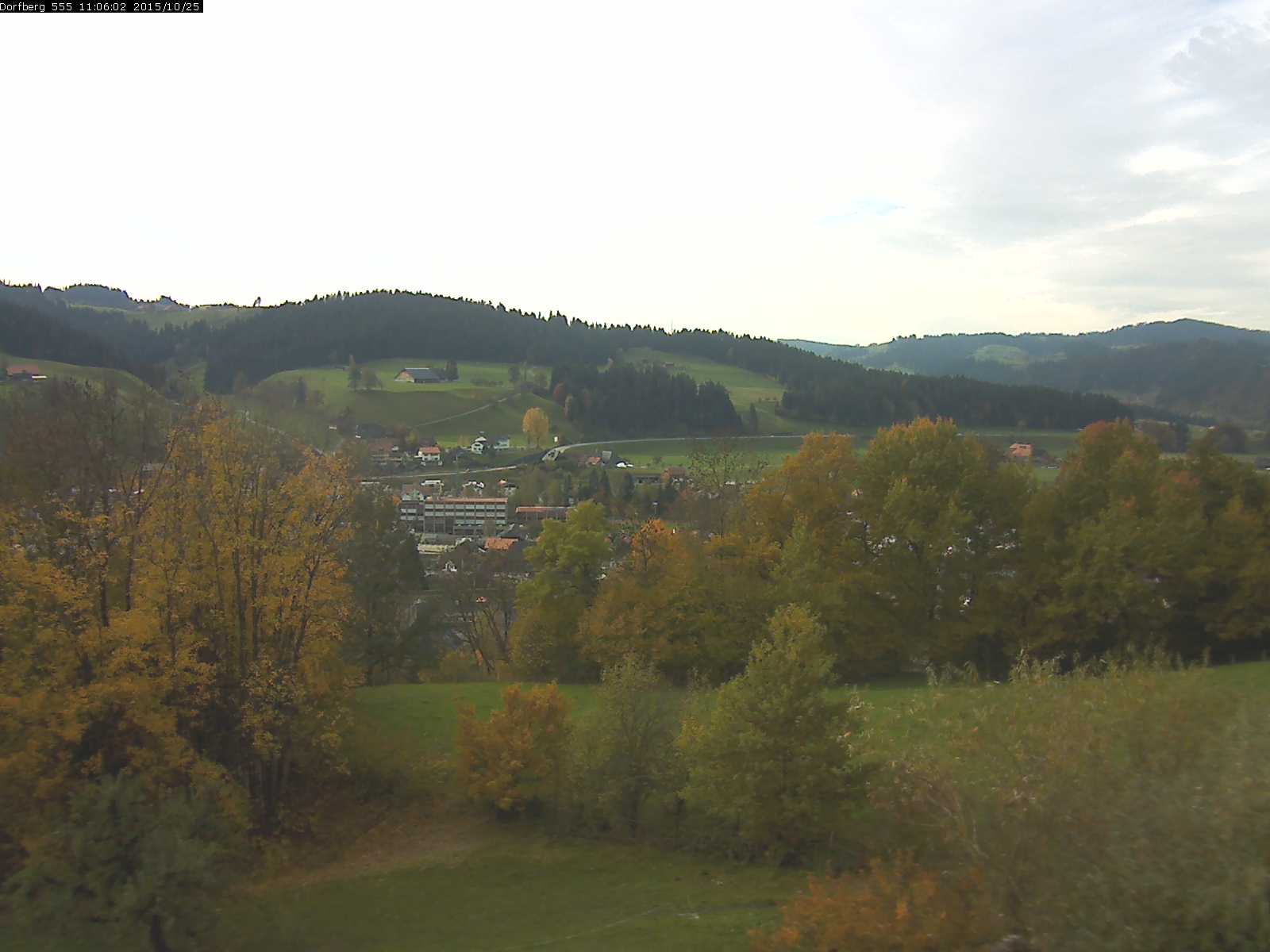 Webcam-Bild: Aussicht vom Dorfberg in Langnau 20151025-110601
