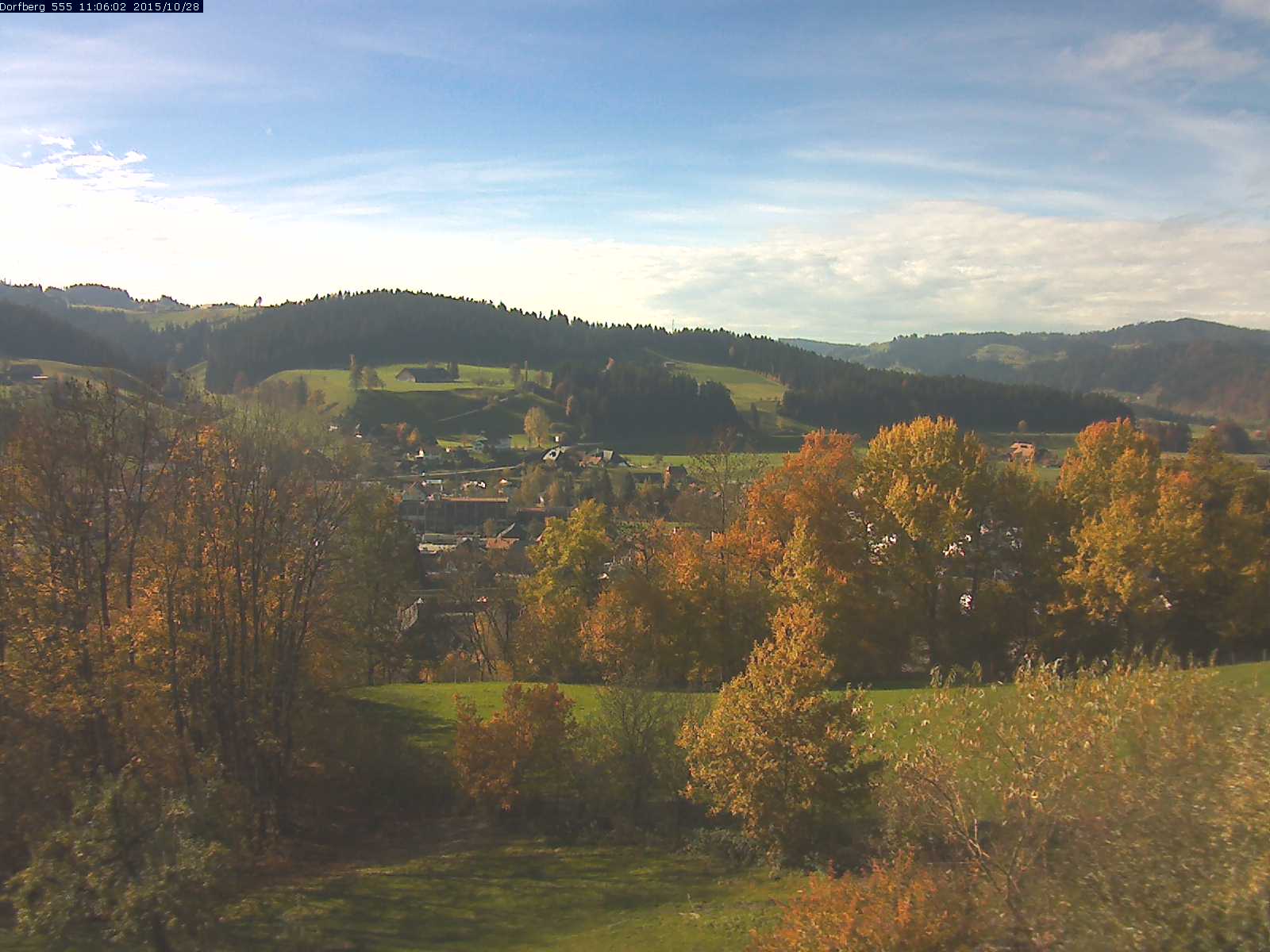 Webcam-Bild: Aussicht vom Dorfberg in Langnau 20151028-110601