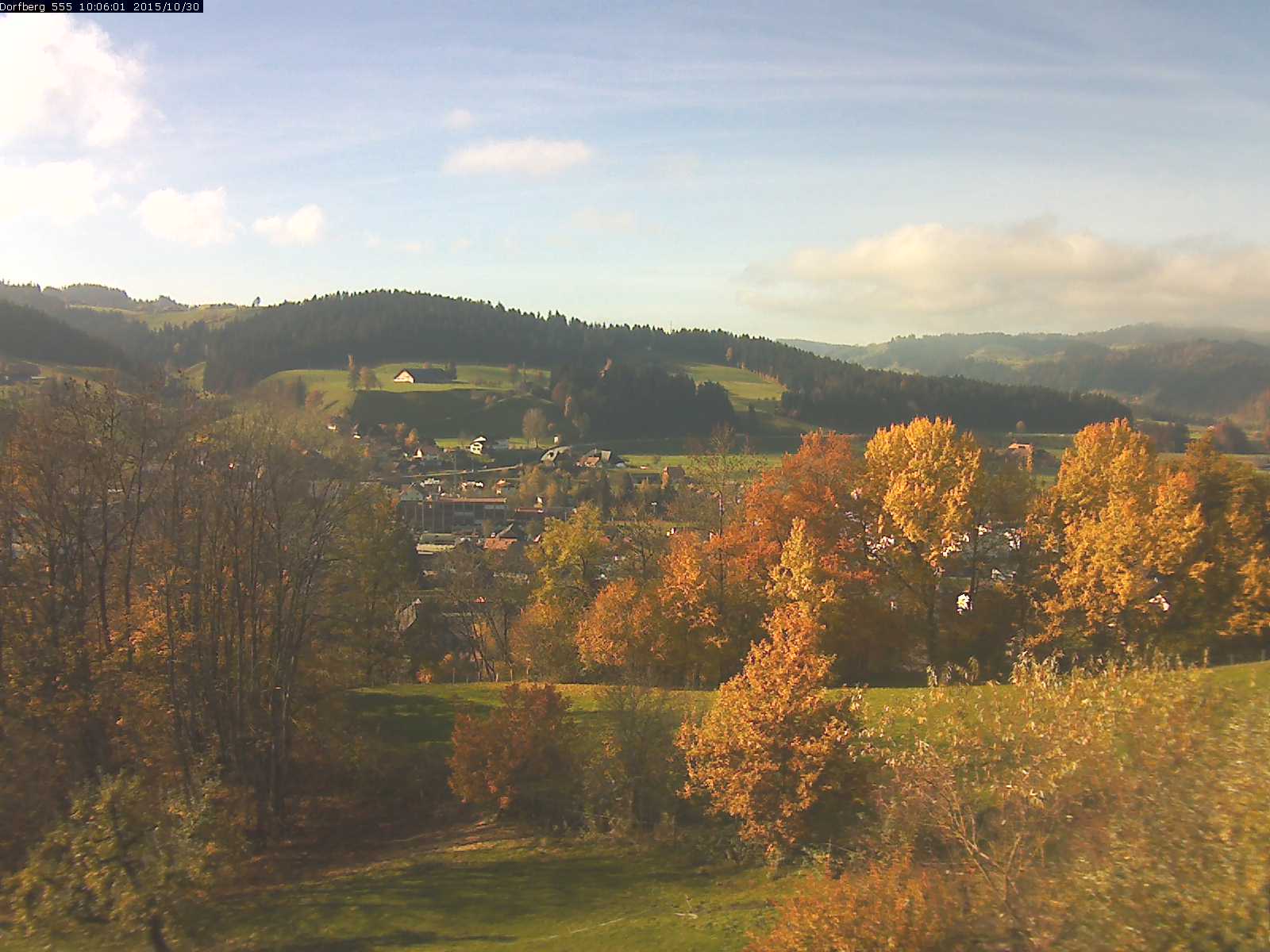 Webcam-Bild: Aussicht vom Dorfberg in Langnau 20151030-100601