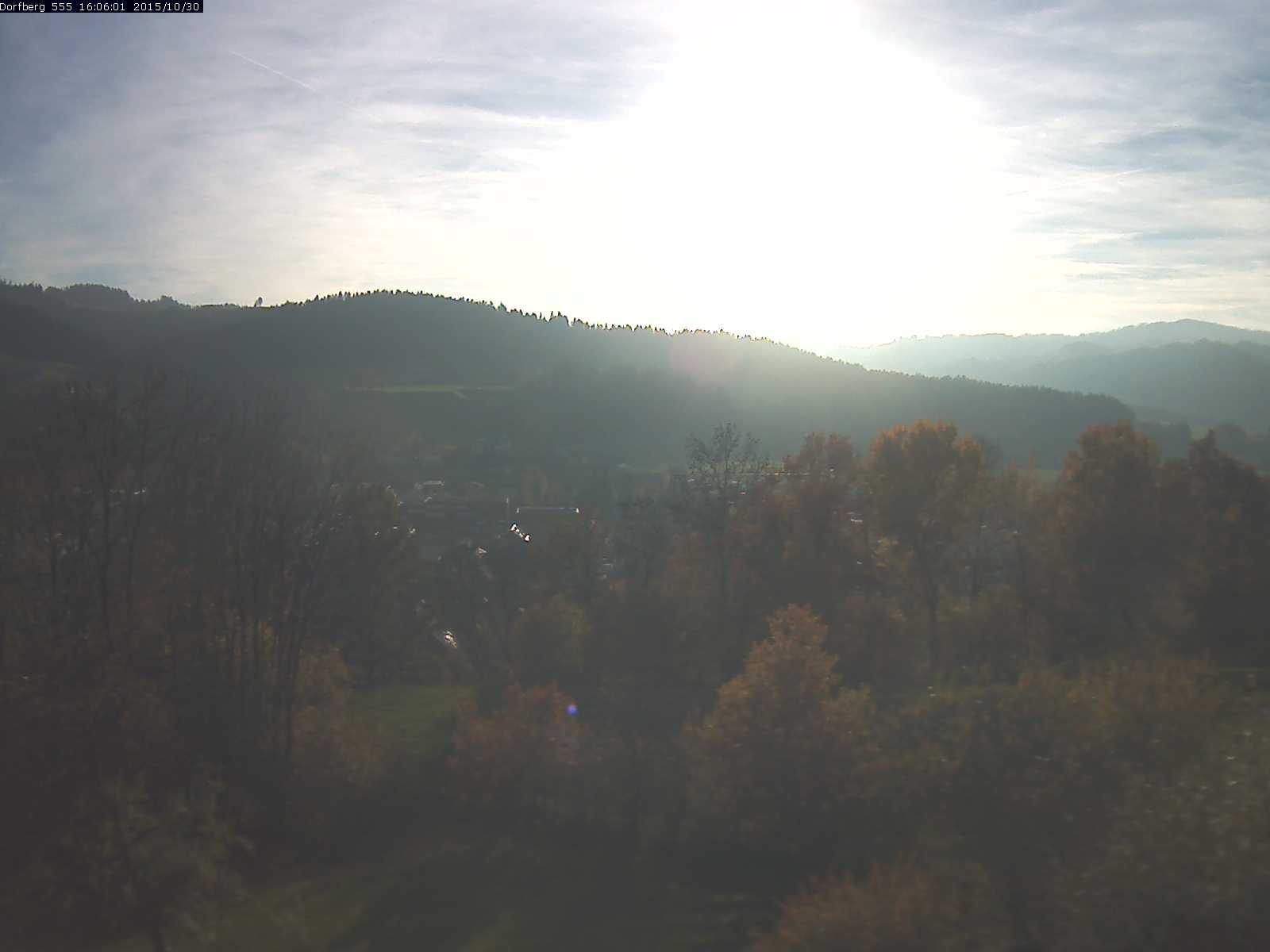 Webcam-Bild: Aussicht vom Dorfberg in Langnau 20151030-160601