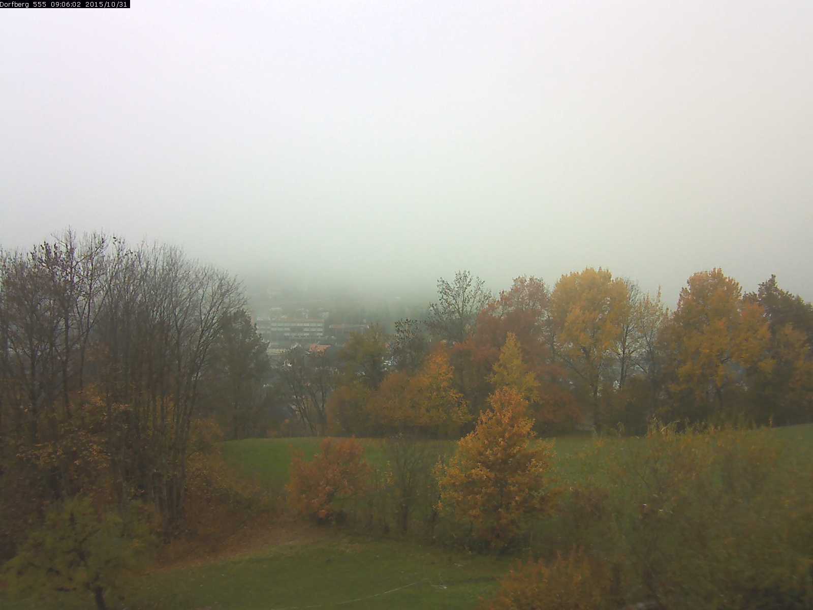 Webcam-Bild: Aussicht vom Dorfberg in Langnau 20151031-090601
