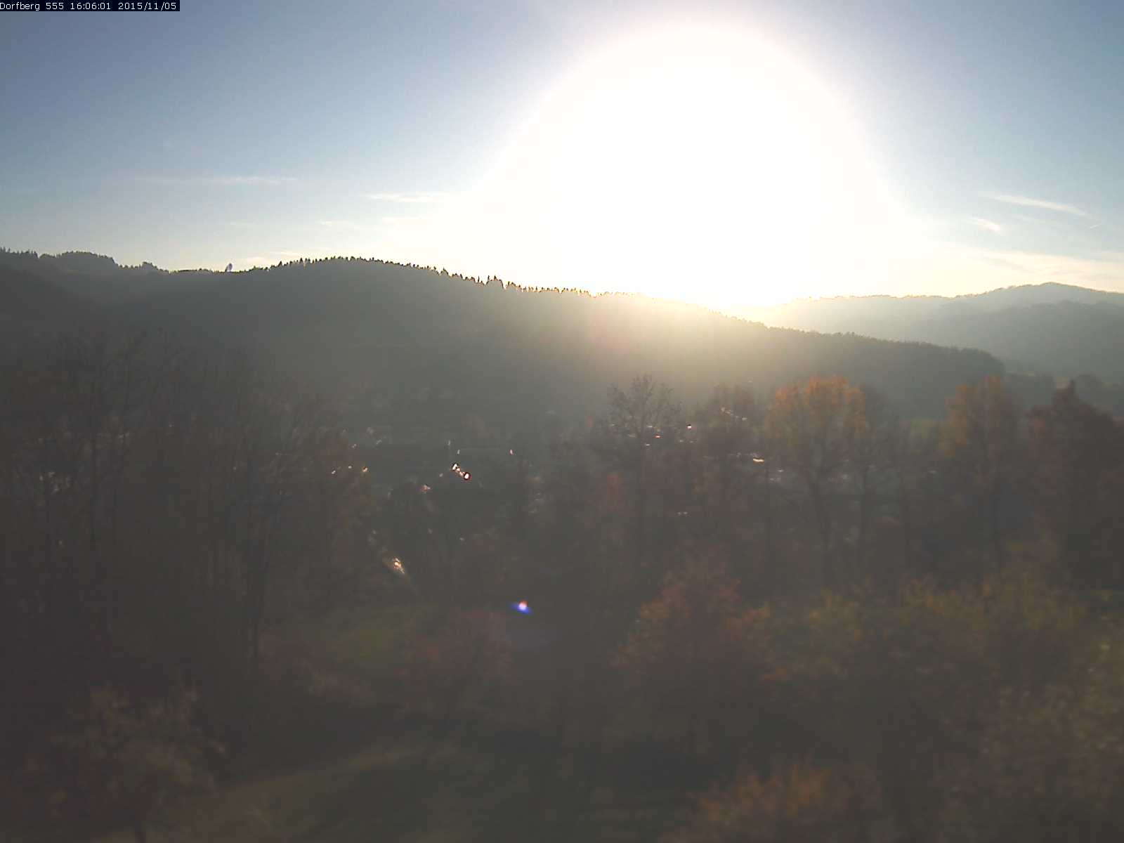 Webcam-Bild: Aussicht vom Dorfberg in Langnau 20151105-160601