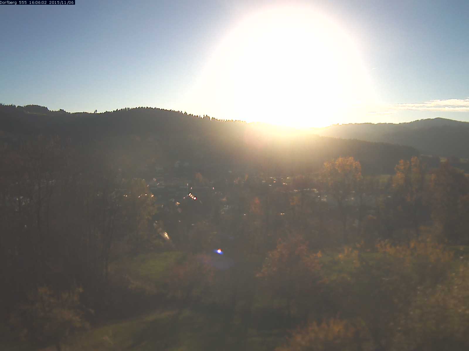 Webcam-Bild: Aussicht vom Dorfberg in Langnau 20151106-160601