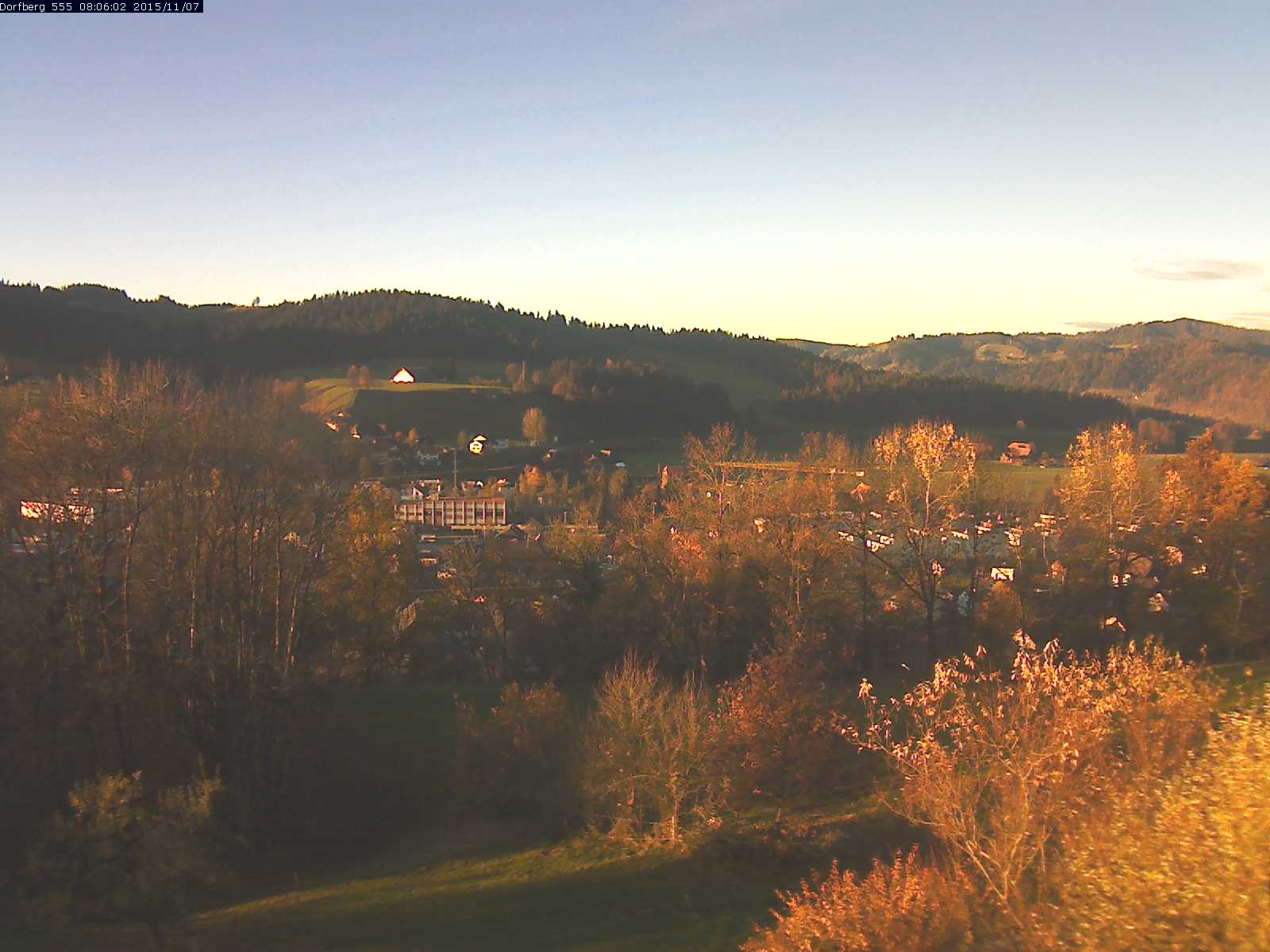 Webcam-Bild: Aussicht vom Dorfberg in Langnau 20151107-080601