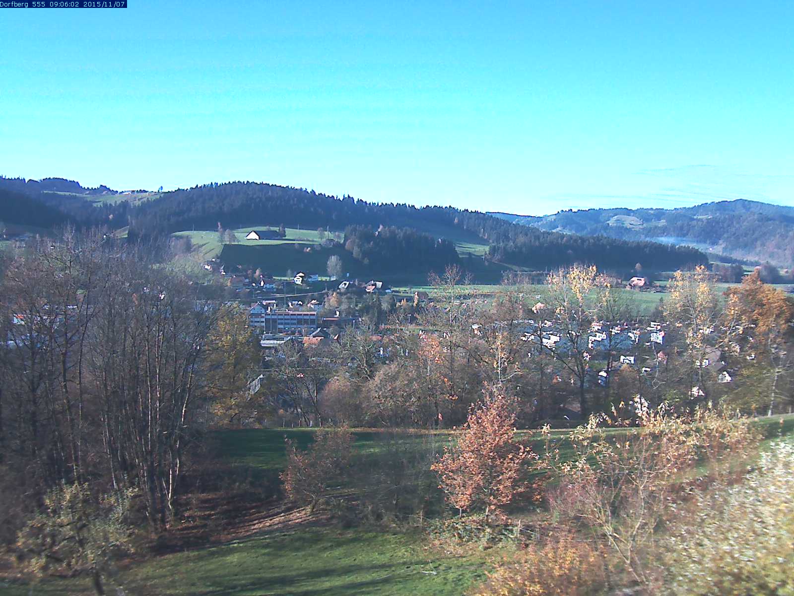 Webcam-Bild: Aussicht vom Dorfberg in Langnau 20151107-090601