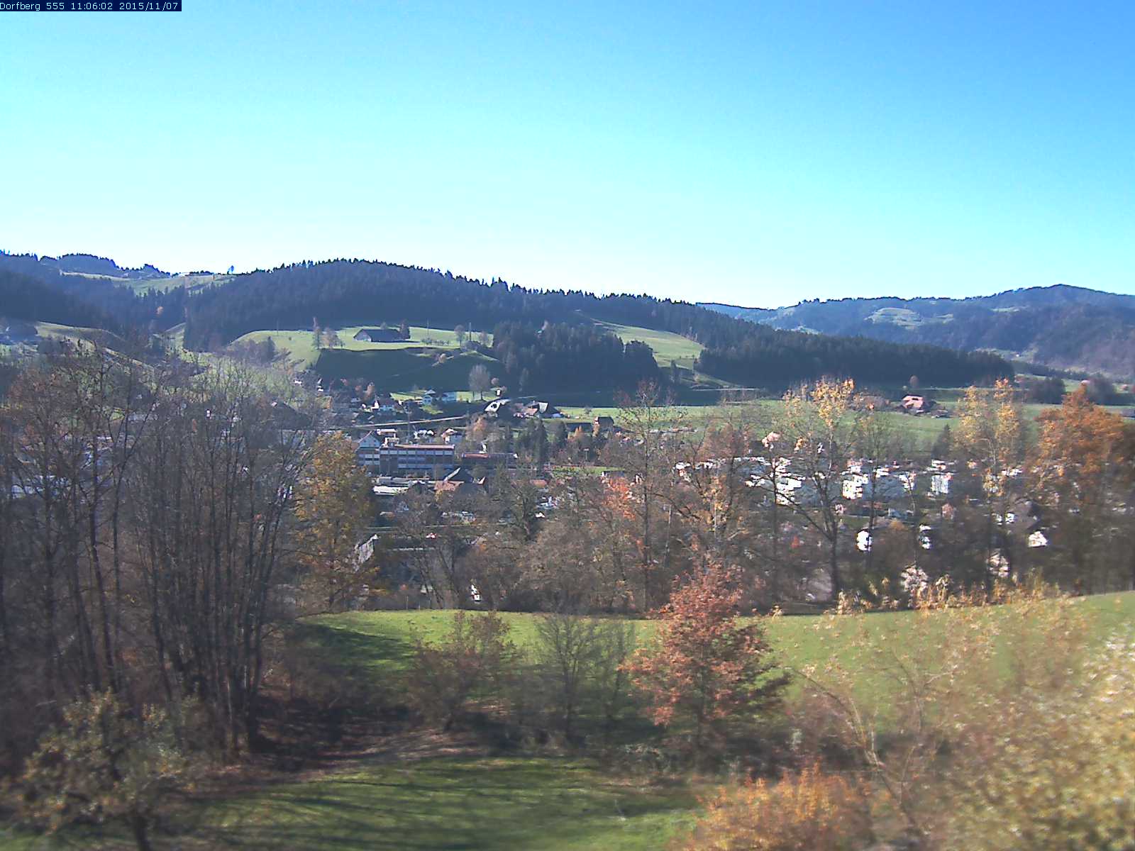 Webcam-Bild: Aussicht vom Dorfberg in Langnau 20151107-110601