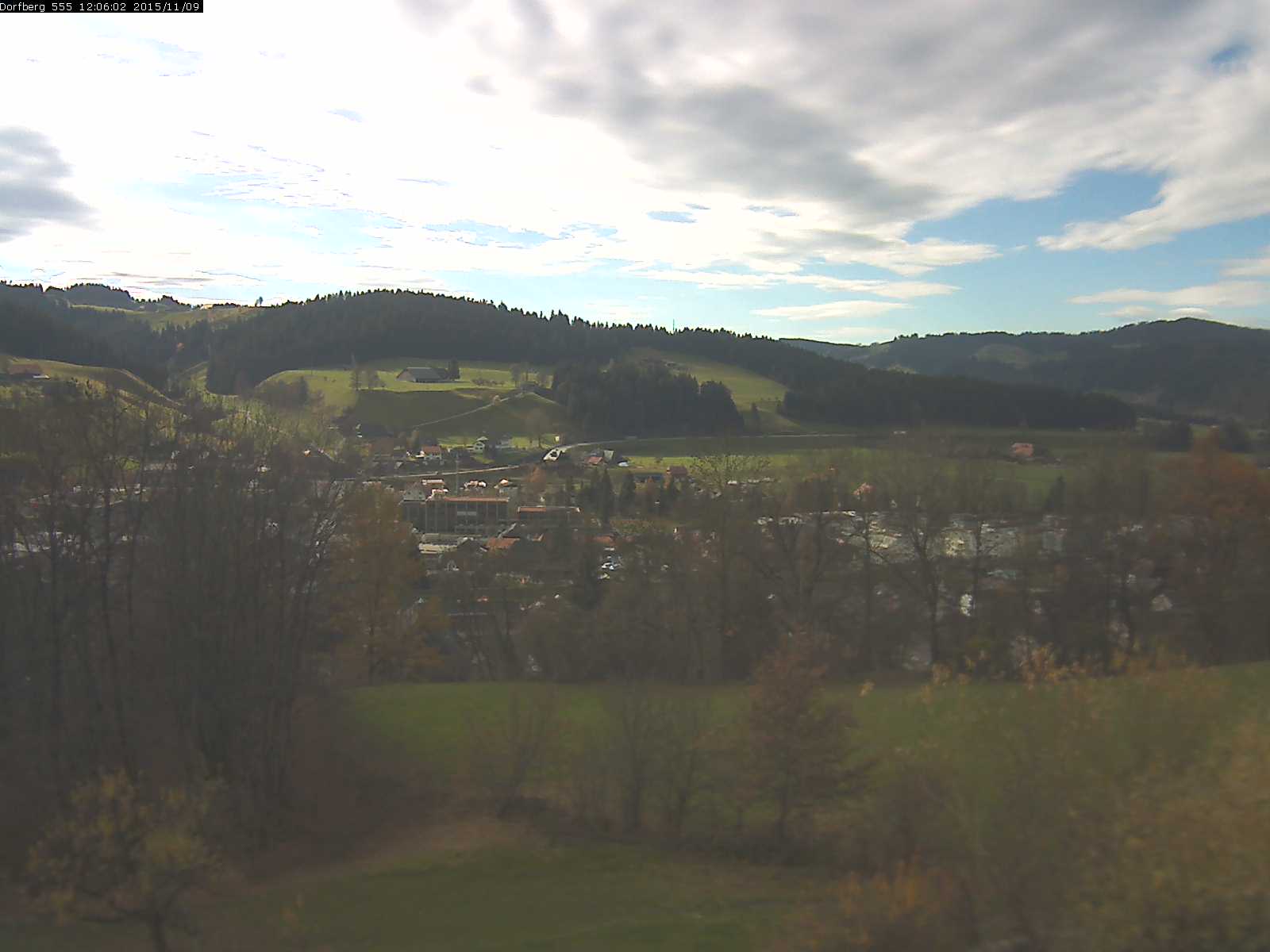 Webcam-Bild: Aussicht vom Dorfberg in Langnau 20151109-120601