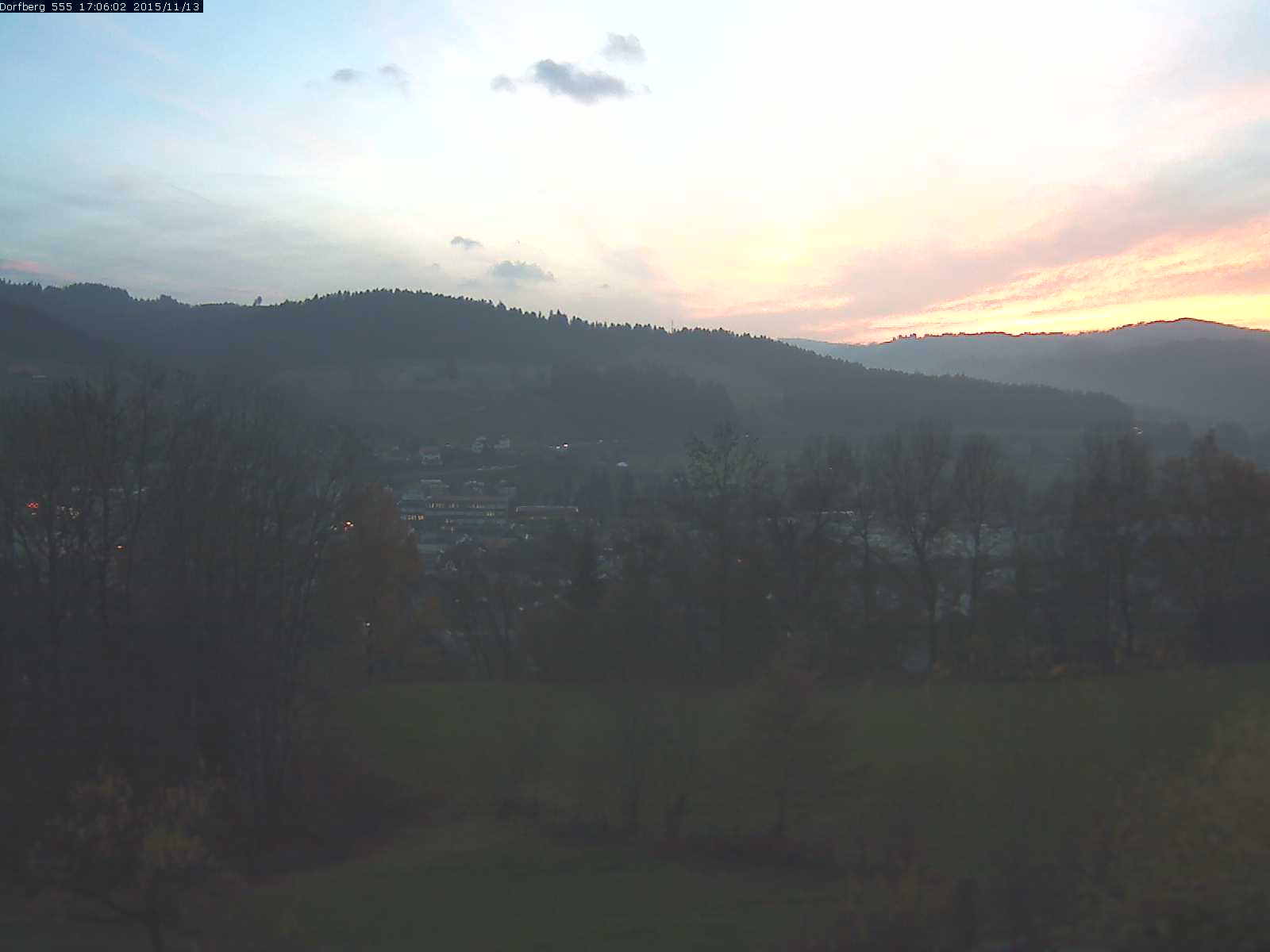 Webcam-Bild: Aussicht vom Dorfberg in Langnau 20151113-170601