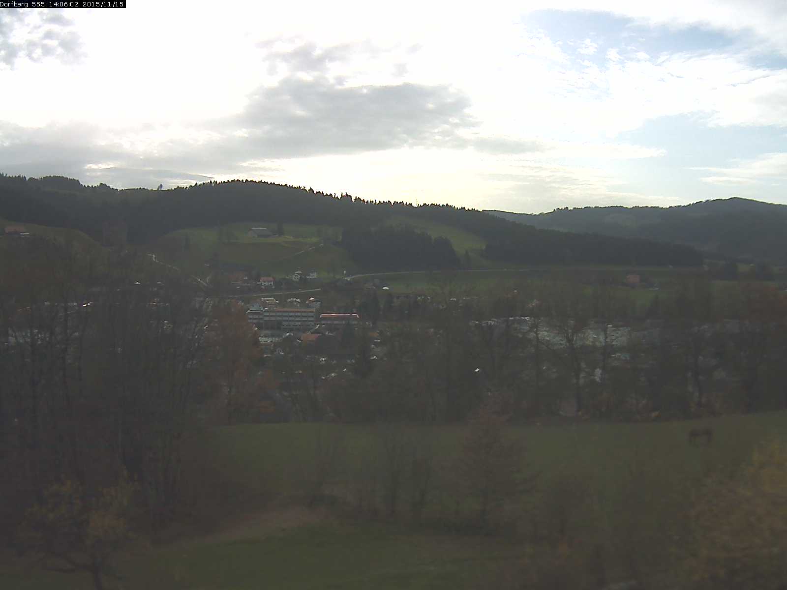 Webcam-Bild: Aussicht vom Dorfberg in Langnau 20151115-140601
