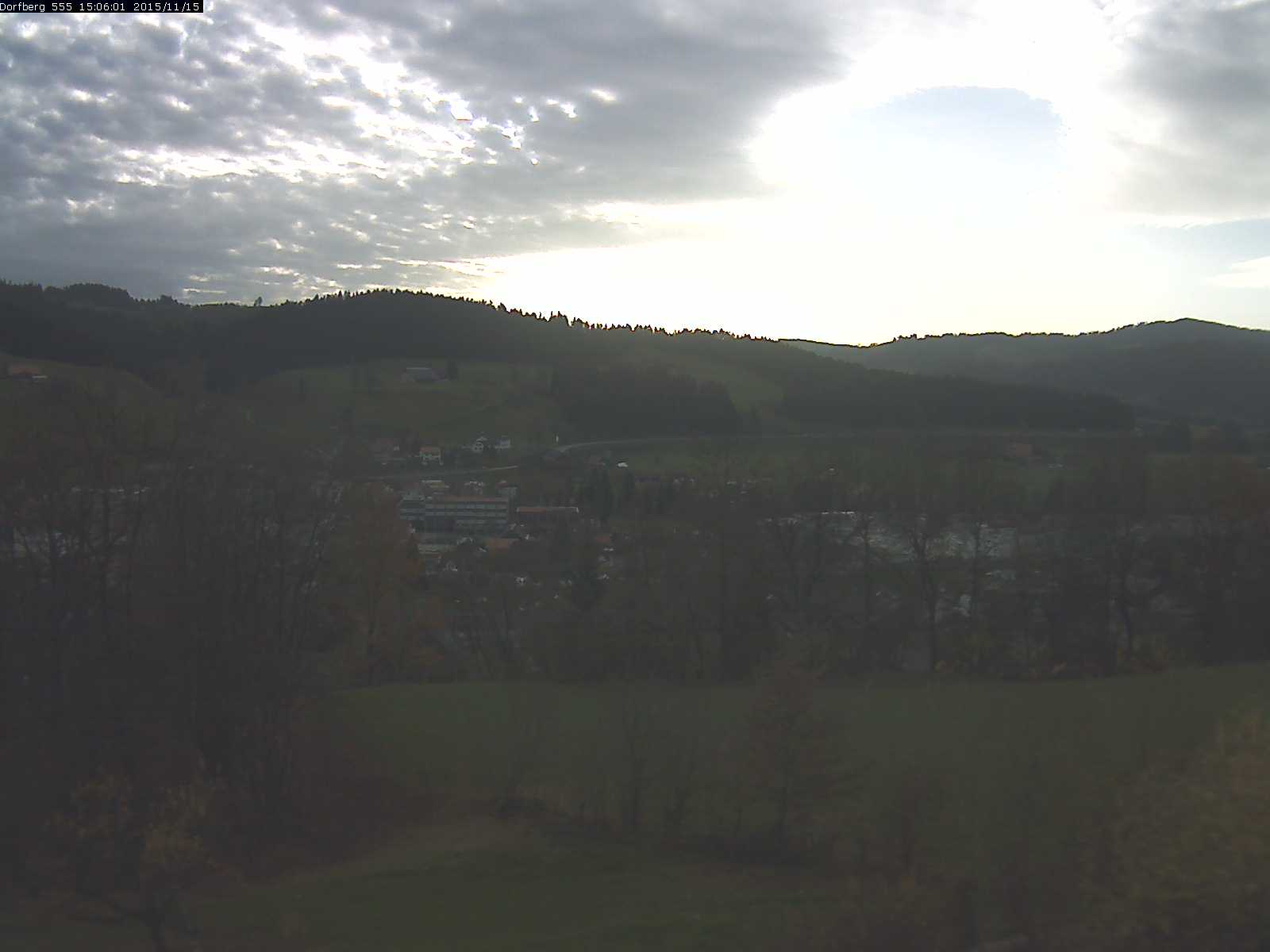 Webcam-Bild: Aussicht vom Dorfberg in Langnau 20151115-150601
