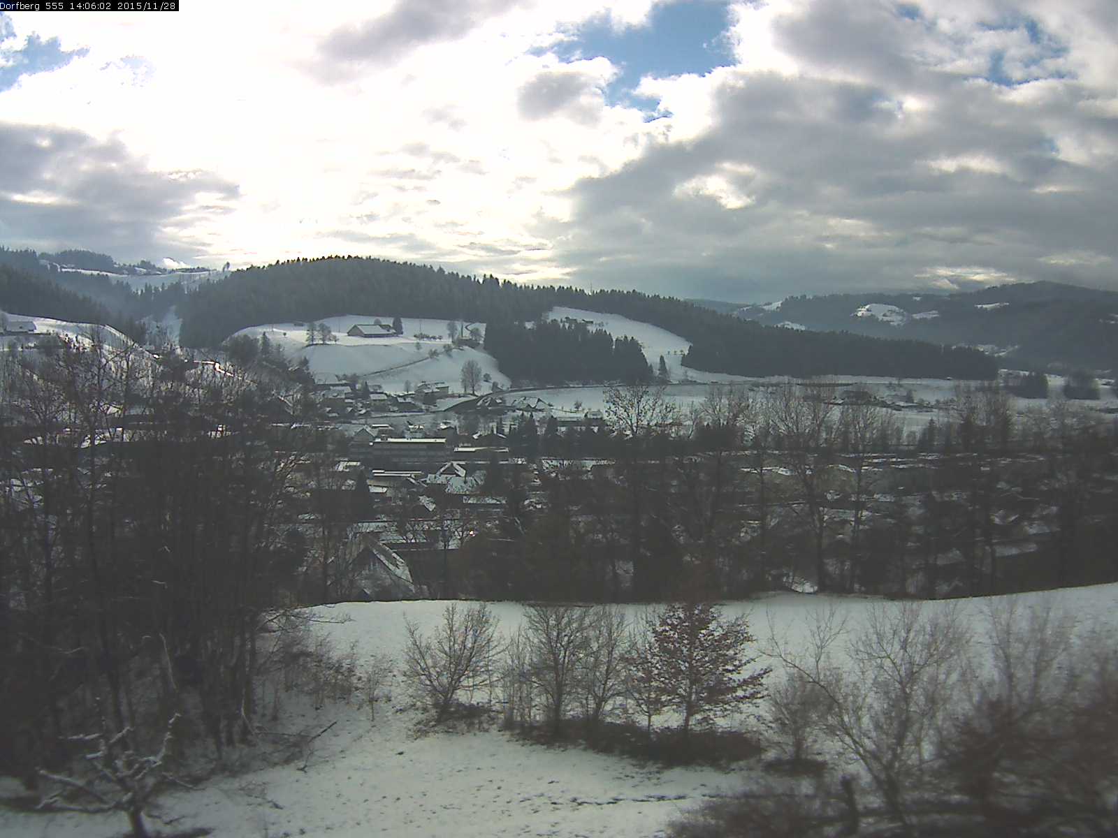 Webcam-Bild: Aussicht vom Dorfberg in Langnau 20151128-140601