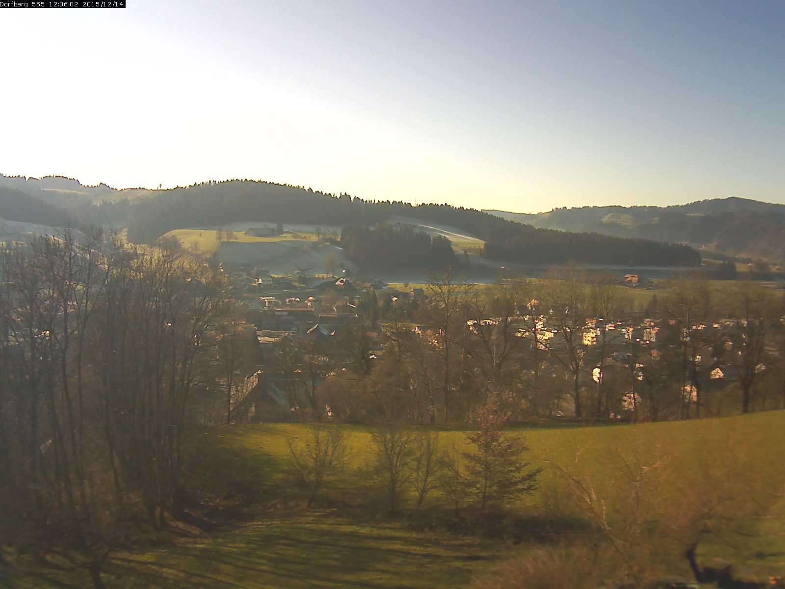 Webcam-Bild: Aussicht vom Dorfberg in Langnau 20151214-120601