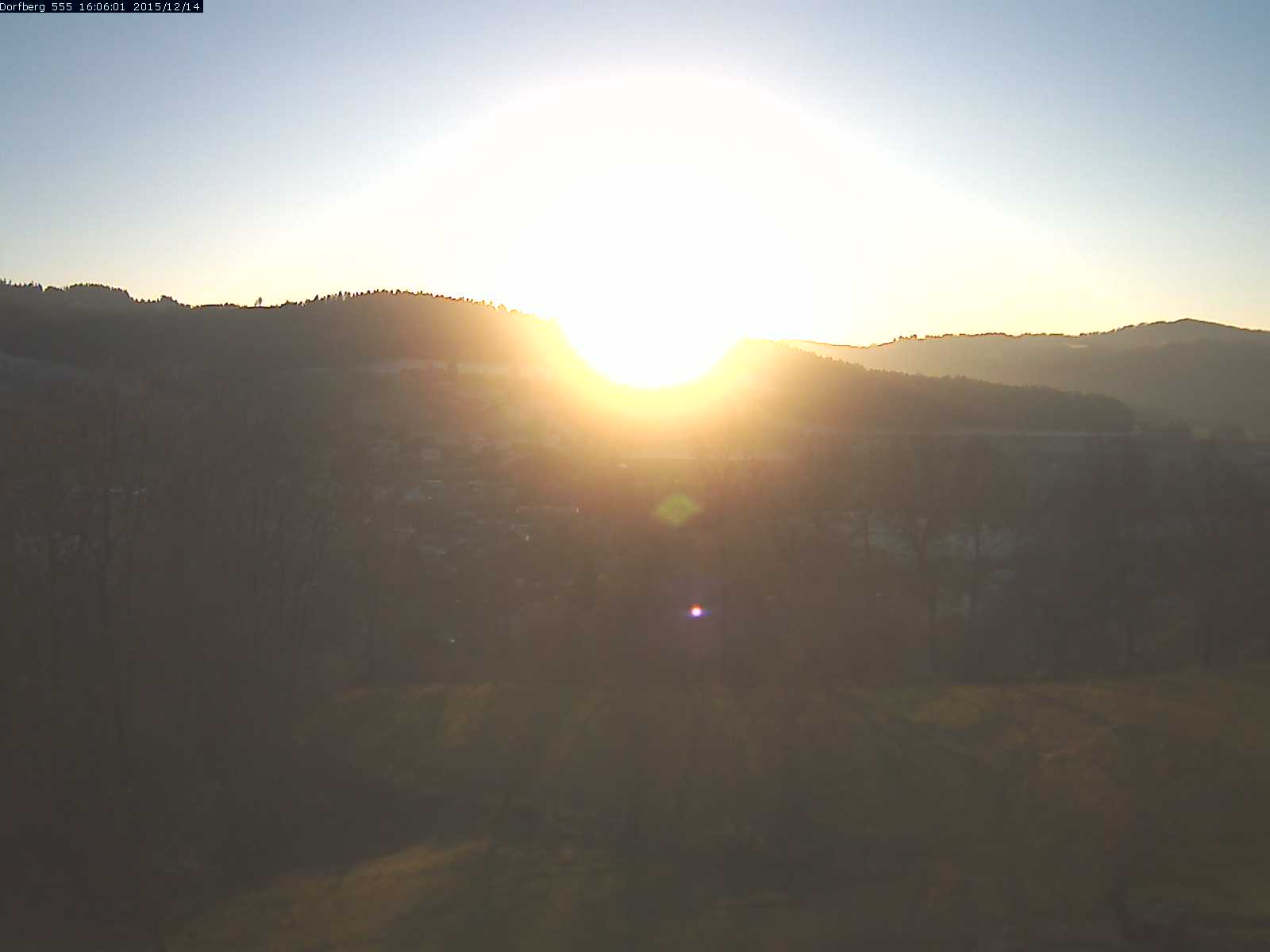 Webcam-Bild: Aussicht vom Dorfberg in Langnau 20151214-160601