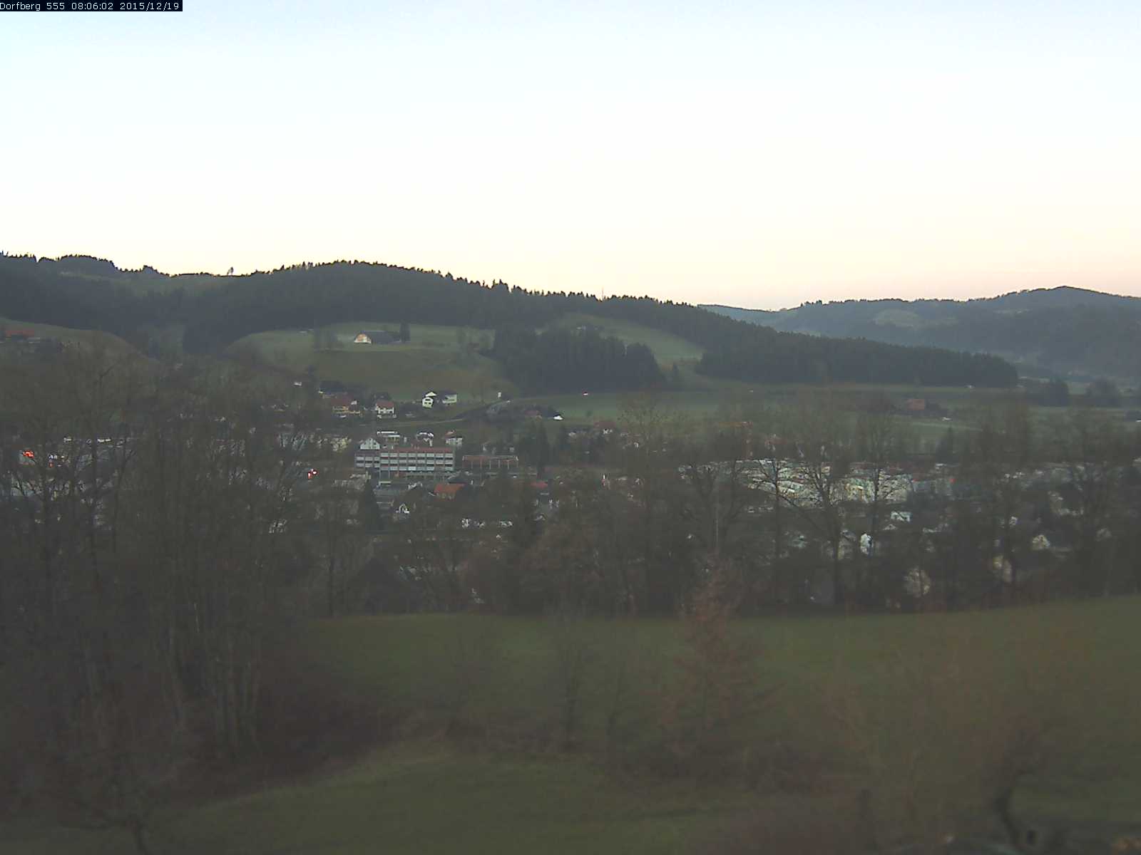 Webcam-Bild: Aussicht vom Dorfberg in Langnau 20151219-080601