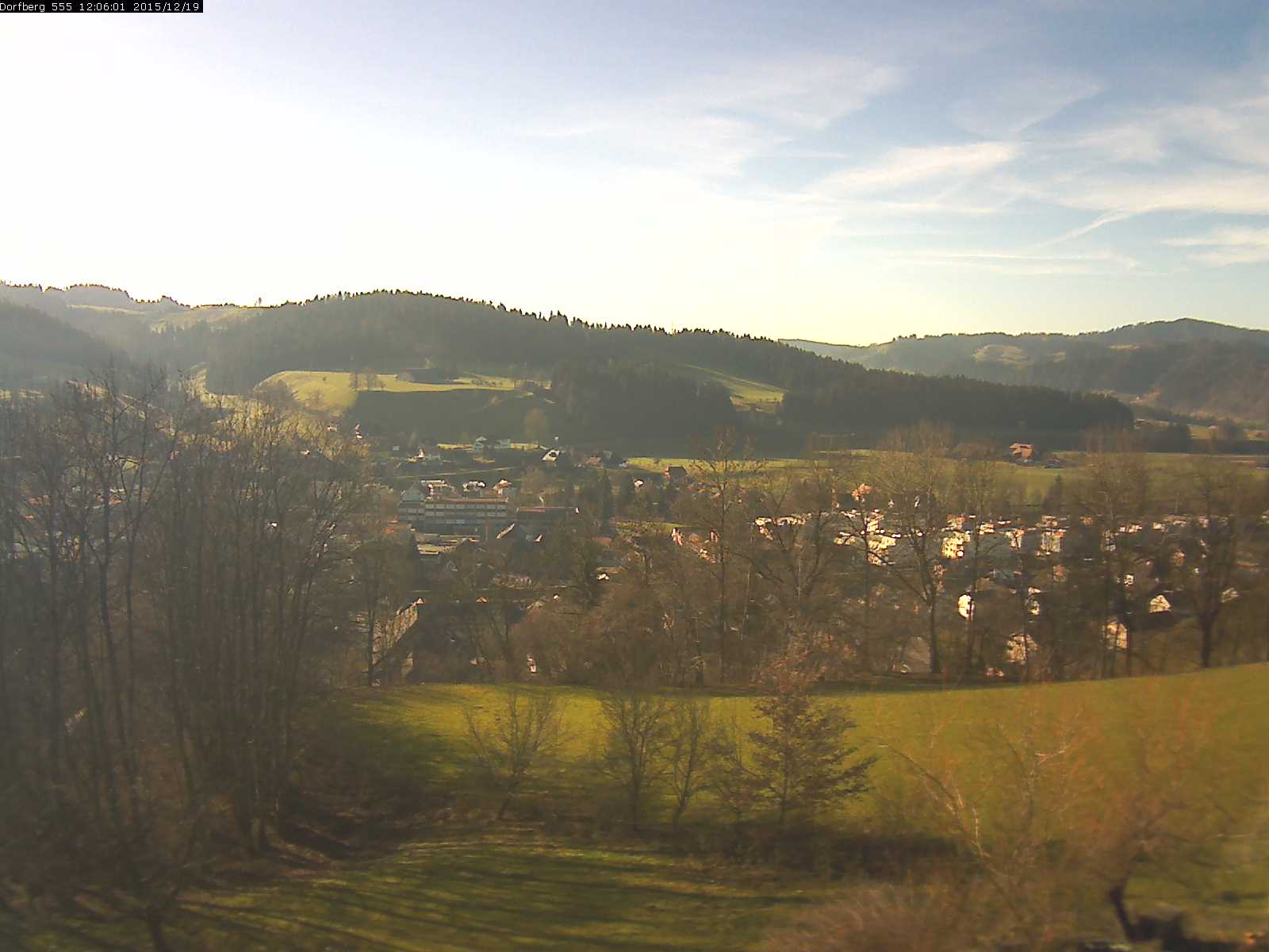 Webcam-Bild: Aussicht vom Dorfberg in Langnau 20151219-120601