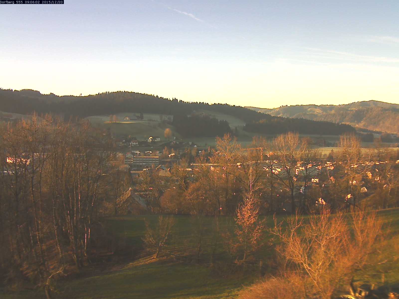 Webcam-Bild: Aussicht vom Dorfberg in Langnau 20151220-090601