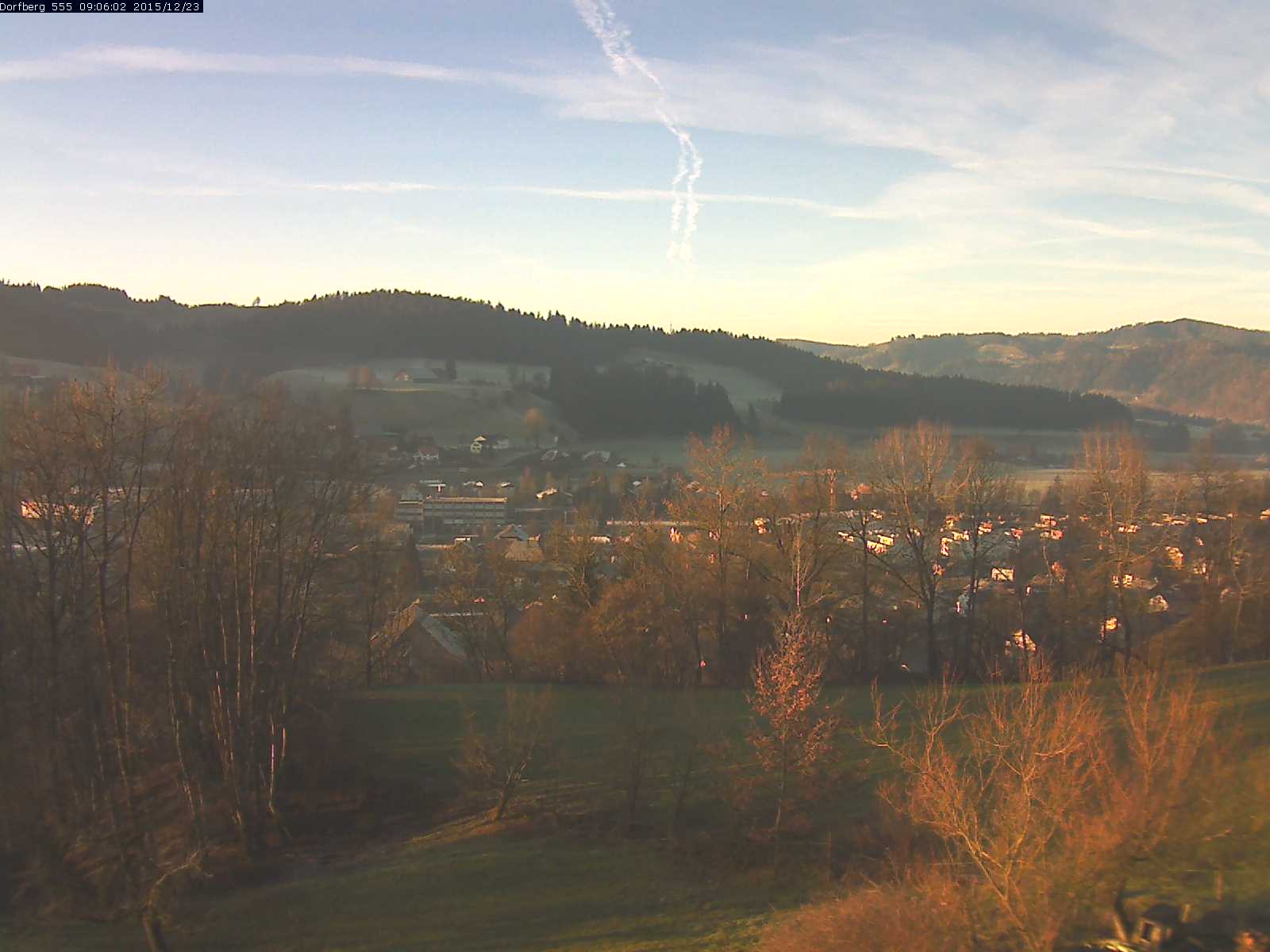 Webcam-Bild: Aussicht vom Dorfberg in Langnau 20151223-090601