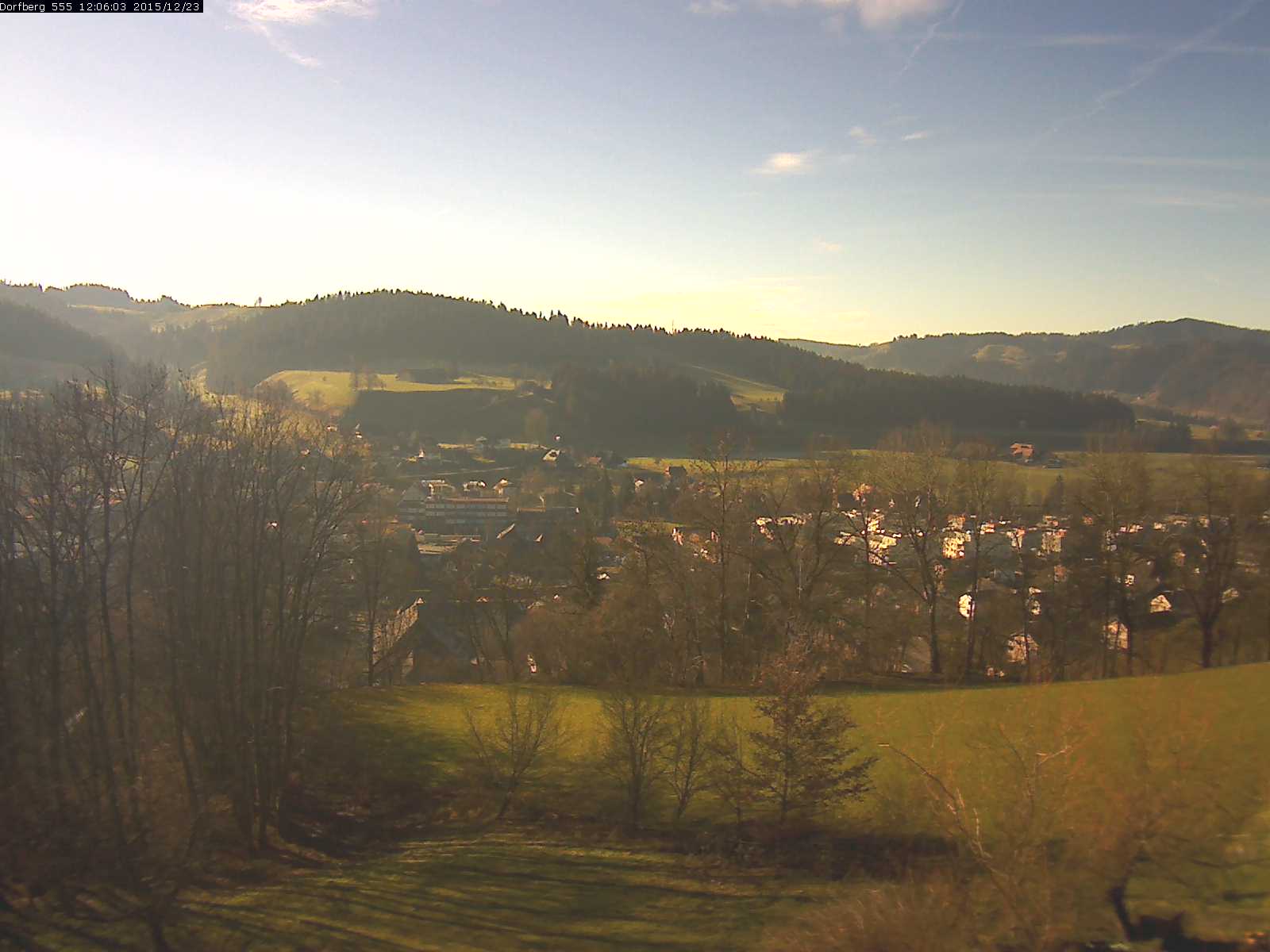 Webcam-Bild: Aussicht vom Dorfberg in Langnau 20151223-120601
