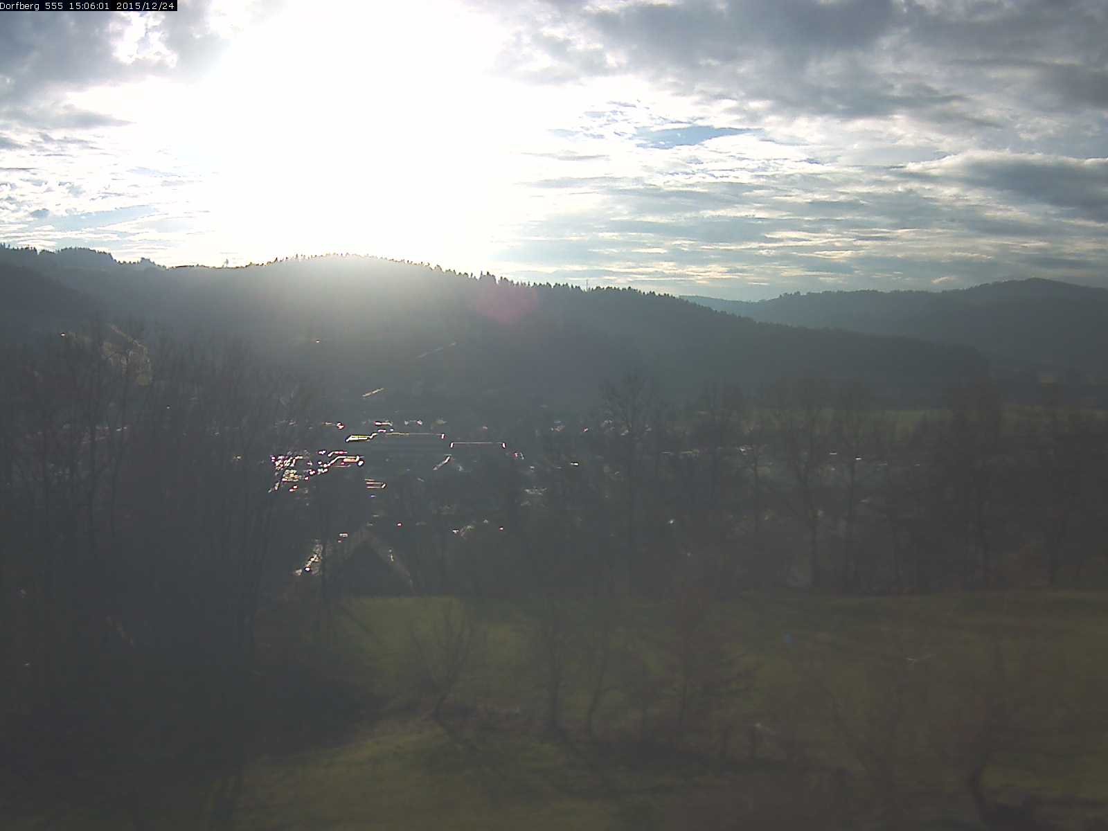 Webcam-Bild: Aussicht vom Dorfberg in Langnau 20151224-150601
