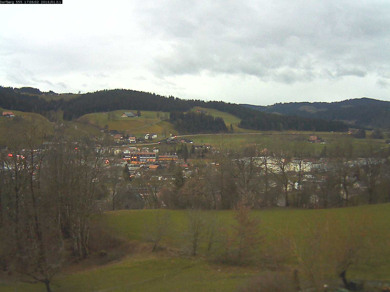 Webcam-Bild: Aussicht vom Dorfberg in Langnau 20160111-170601