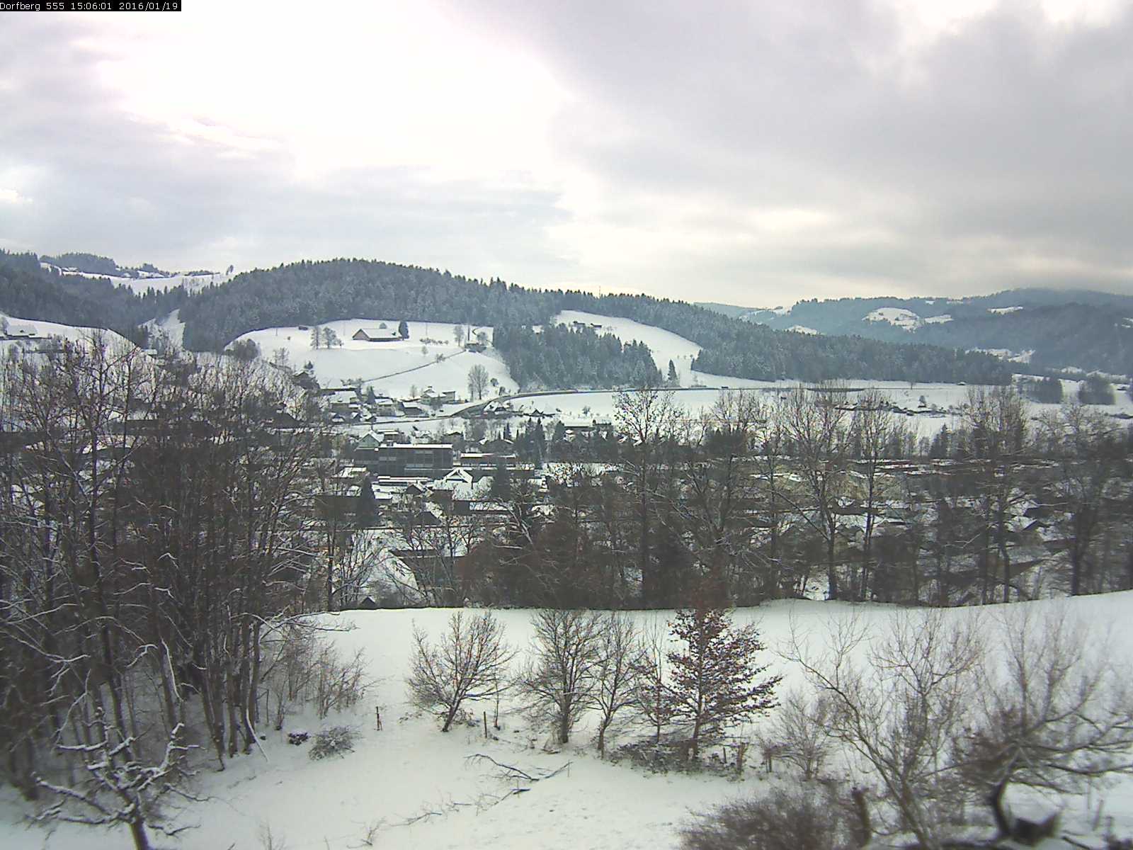 Webcam-Bild: Aussicht vom Dorfberg in Langnau 20160119-150601
