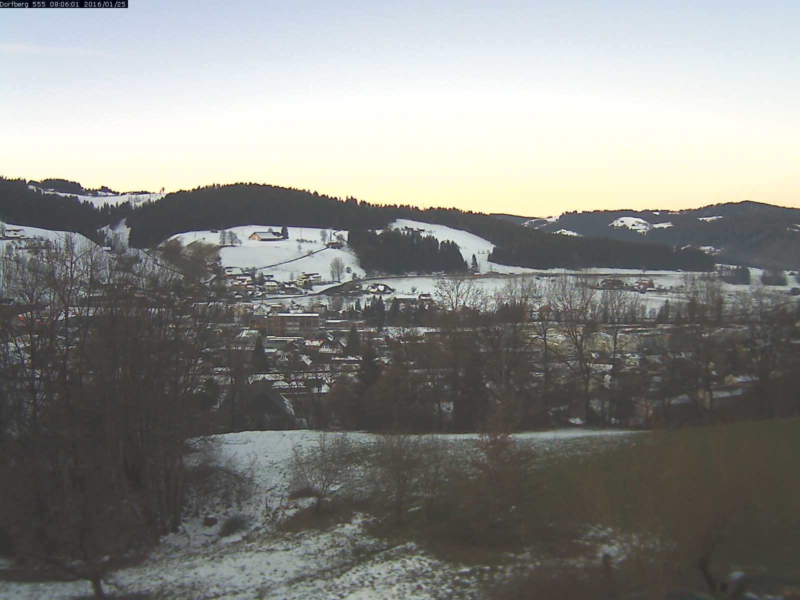 Webcam-Bild: Aussicht vom Dorfberg in Langnau 20160125-080601