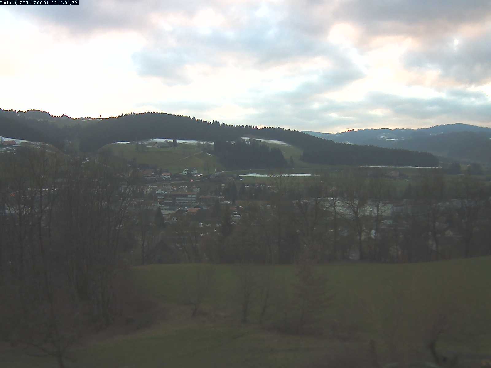 Webcam-Bild: Aussicht vom Dorfberg in Langnau 20160129-170601