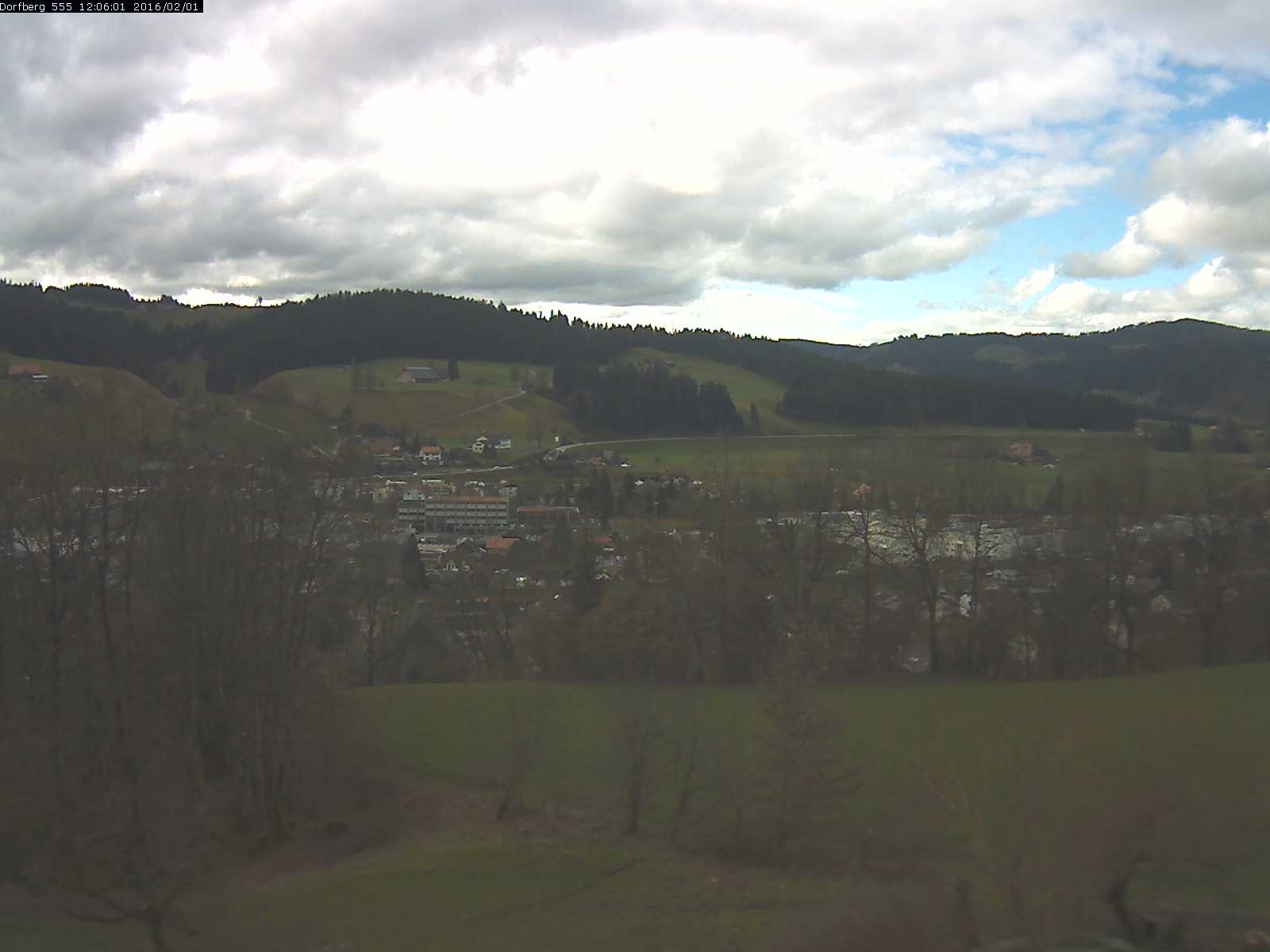 Webcam-Bild: Aussicht vom Dorfberg in Langnau 20160201-120601