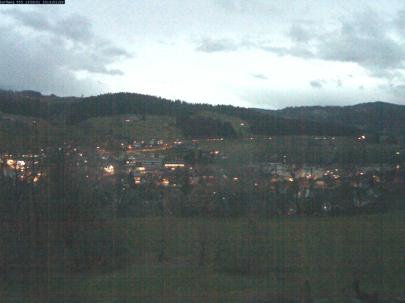 Webcam-Bild: Aussicht vom Dorfberg in Langnau 20160208-180601