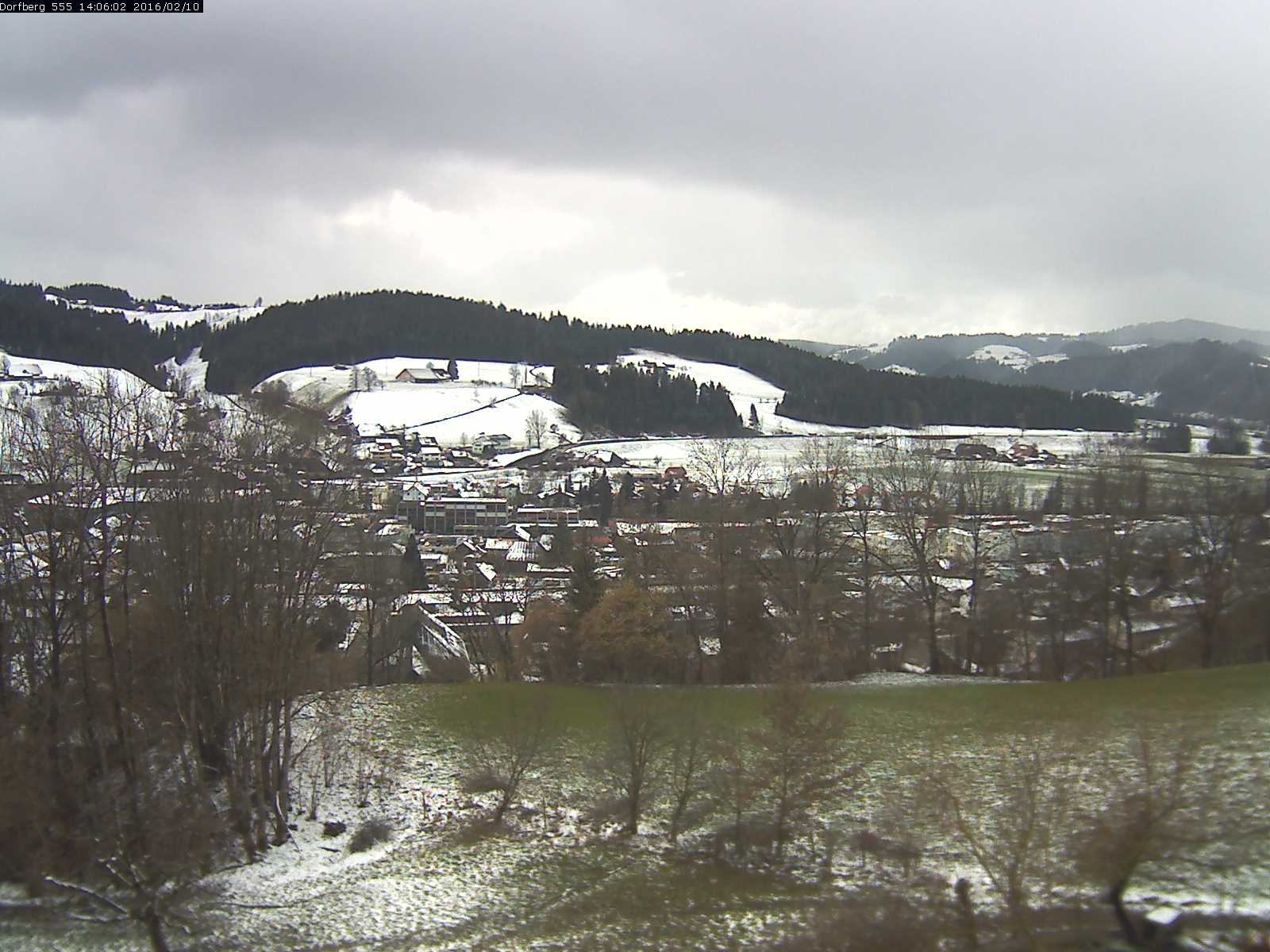 Webcam-Bild: Aussicht vom Dorfberg in Langnau 20160210-140601