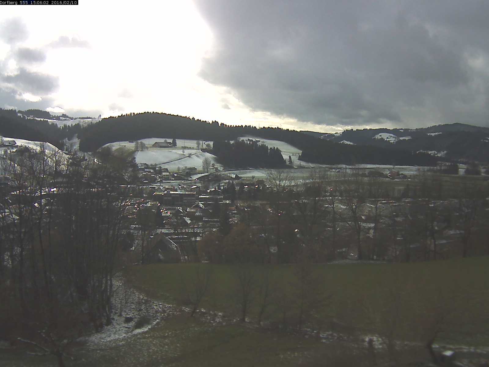 Webcam-Bild: Aussicht vom Dorfberg in Langnau 20160210-150601