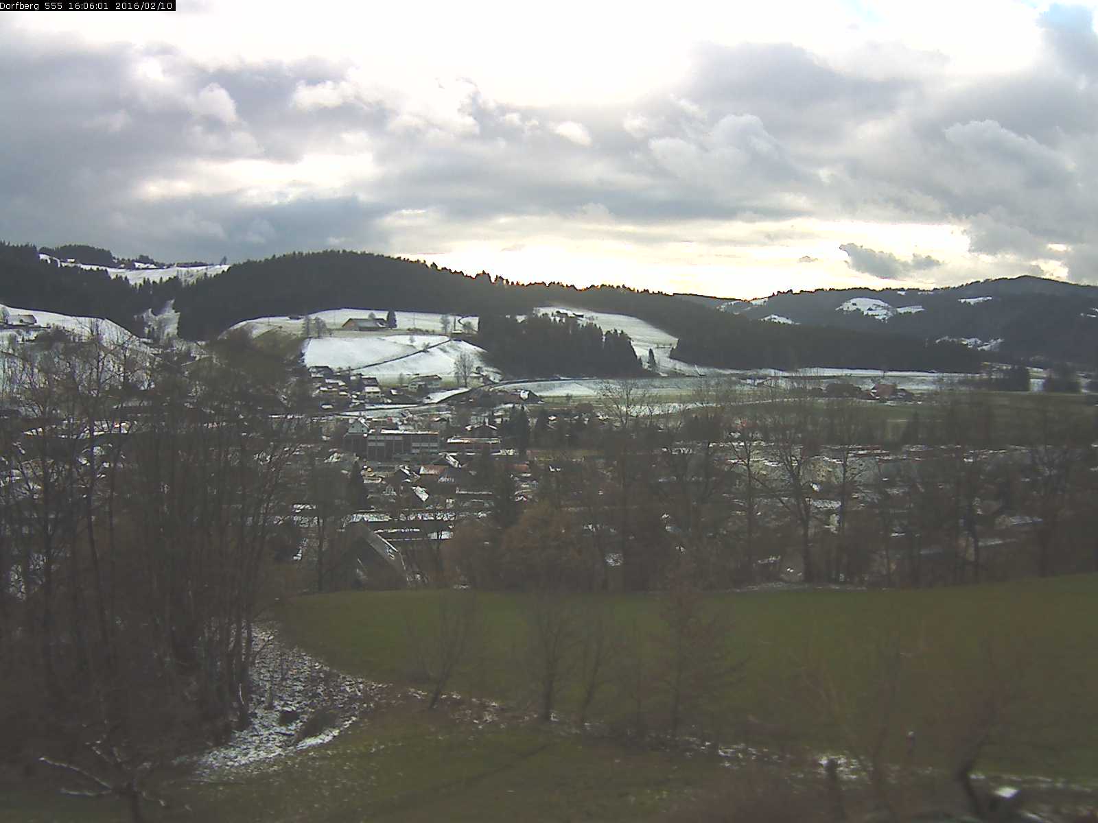 Webcam-Bild: Aussicht vom Dorfberg in Langnau 20160210-160601