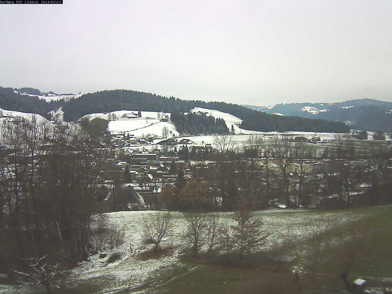 Webcam-Bild: Aussicht vom Dorfberg in Langnau 20160212-120601